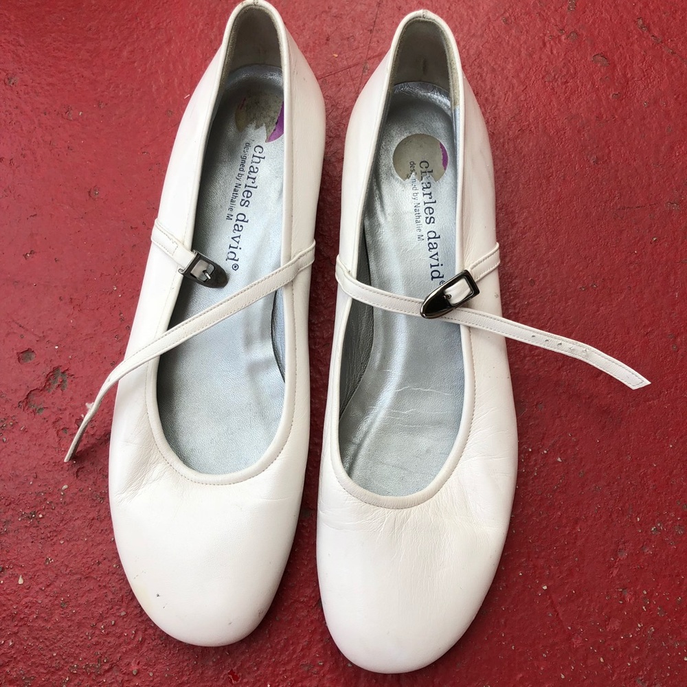 Charles David 8.5 Vintage Classic Rare Flats